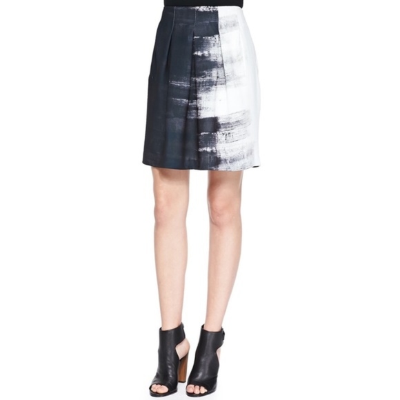 Vince Brushstroke Print Pleated Skirt - Picture 3 of 4